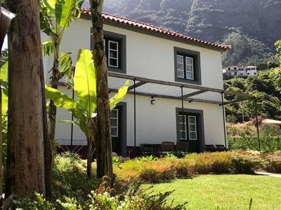 Casa Oliveira Esmeraldo - Guest Houses