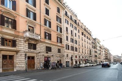 Monticello apartment via Cavour