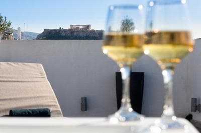 Private Jacuzzi & Acropolis View - The Loft