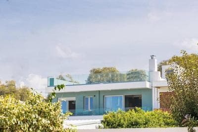 Adelhome - Sea view & walking distance to beach!