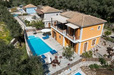 Delphinus Villas - Villa Nikitas