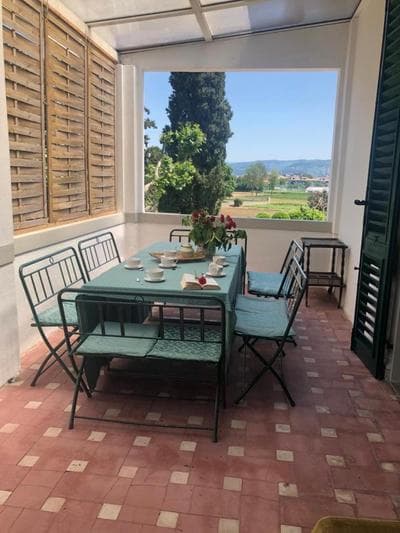 4bdrm elegant apartm in Private Estate, shared Swimmingpool, Maze Garden
