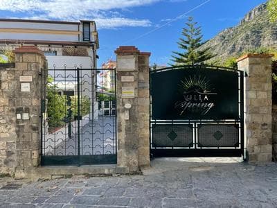 Villa Spring