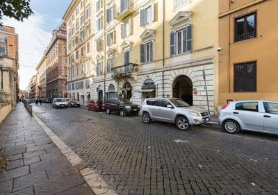 Elegant Flat in Rome Historic Center - 2 Bathrooms