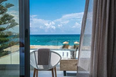 Enorme Teatro Beach - Adults Only