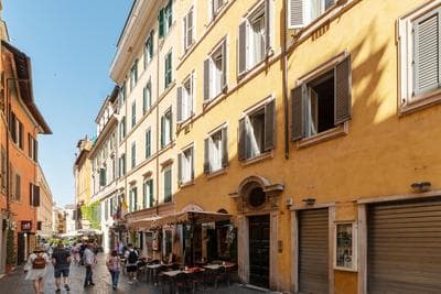 GuestHost - Fontana di Trevi Elegant and Exclusive Apartment