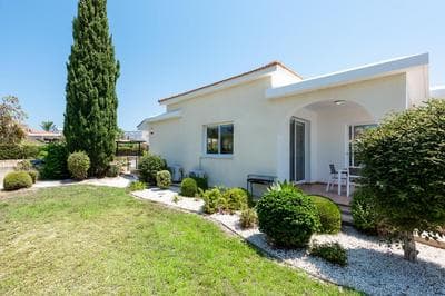 Villa Cassia by Ezoria Villas