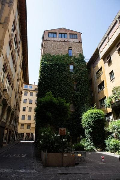 Torre dei Sapiti Apartment with private courtyard