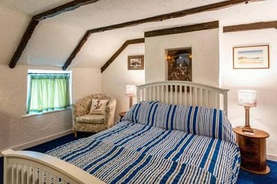 Smuggler's Cottage in Broadstairs - Exclusive unmissable deals! Book now before it's too late!