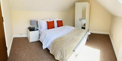 Beautiful 5 Bedroom Home to Enjoy