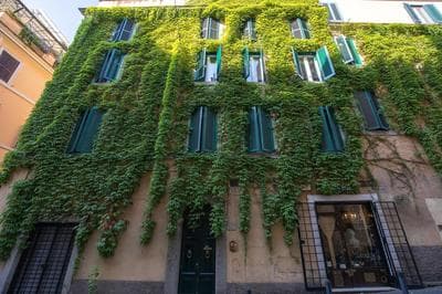 Rome As You Feel - Iconic Monti Design Apartment