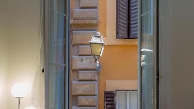 Cartari Rental in Rome Apartment