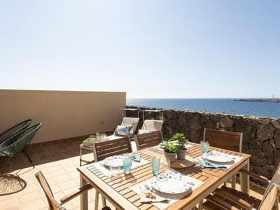 PillowAbroad - Sea view terrace