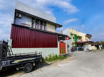 Urbanview Hotel Mine Residence Syariah