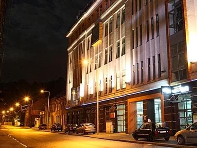 Młyńska 8 Apartament z prywatnym basenem