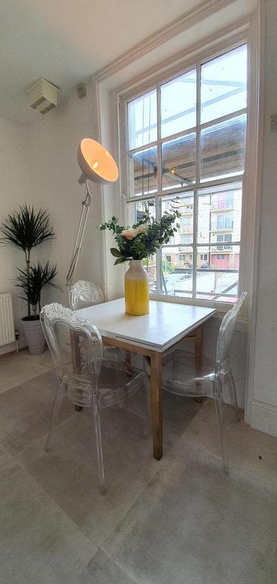 Elegant 5 bed 4 bath 'Vogue House' Parisian style home
