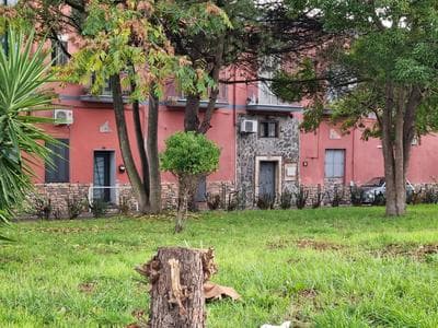 La Tana del Viaggiatore, parcheggio gratuito