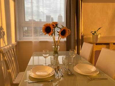 Bedroom with an Office Desk in a Shared 2 bedroom flat near Canary Wharf