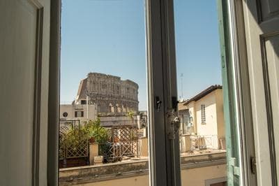 Colosseo view Suite