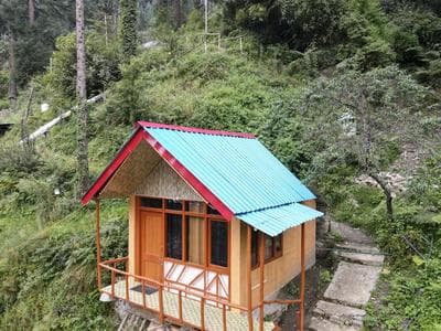 Reverberate Cafe & Cottages - Negi's Place