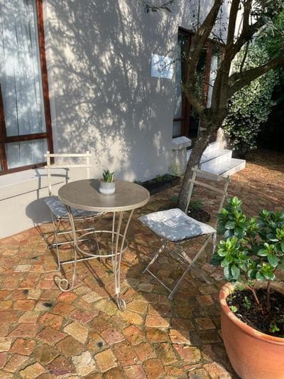 Olive Branch Cottage off grid
