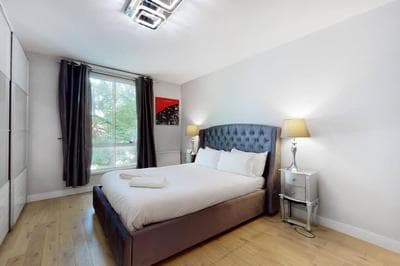 Superb 3 bed flat with balcony in St John's Wood