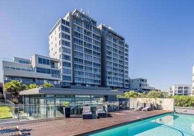 Infinity - Stunning 1 bedroom apartment with sea & mountain views