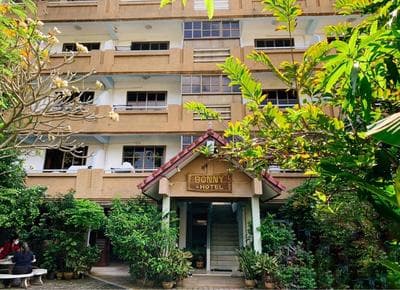 Bonny Hotel 4 Floors No Elevator