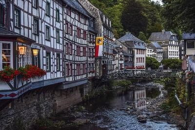 Sommerhaus am Nationalpark Eifel mit Sauna und Whirlpool