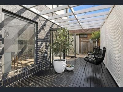 Gogoll Central Beach House 2a