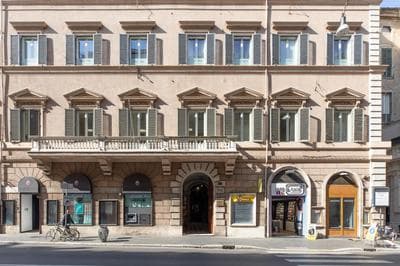 iFlat Corso Deluxe Apartment