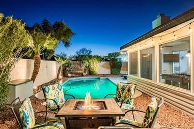 SuperHost Luxury Home - Cardinals Stadium, BBQ & Heated Pool