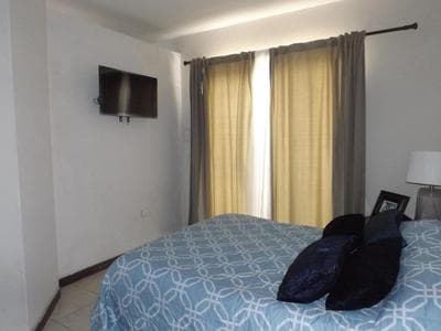 Departamento UNIVERSITARIO en fraccionamiento privado