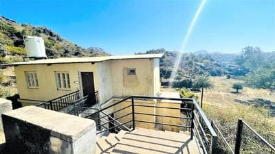 SHIKHAR BUNGLOW - A Stunning Valley View Bungalow in Mount Abu