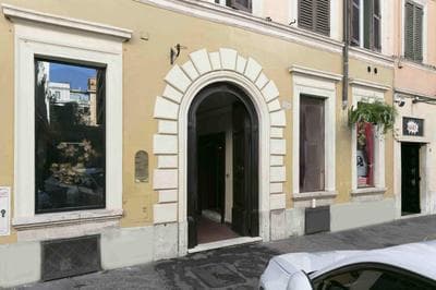 BBHOME Design Suite apartment near Spanish steps