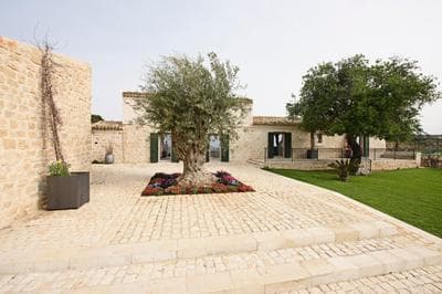 Poggio Leano Boutique Hotel