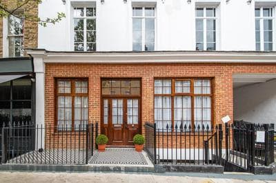 Stunning Hyde Park Apartments