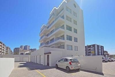 Nautica 2 Bedroom Beachfront Apartment with Sea Views
