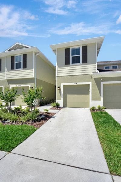 ZenHomes in heart of Brandon convenient location