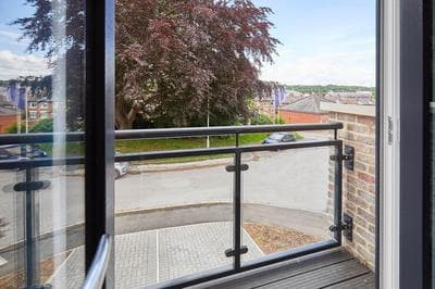 Host & Stay - Castle View