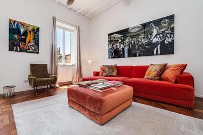 SpanishSteps Luxury Apartment