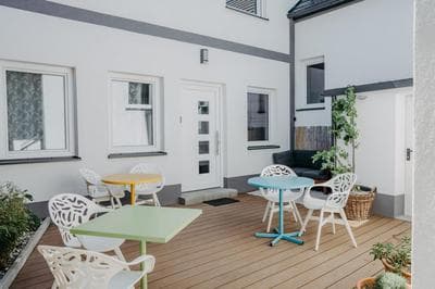 Haus Mörbisch - Großes Familienapartment mit ruhigem Innenhof am Neusiedler See