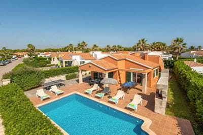 Villa Violeta by Villa Plus