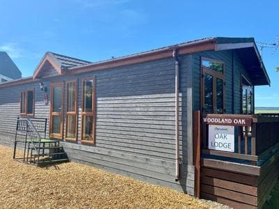The Oak Lodge
