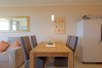 Apartment 422