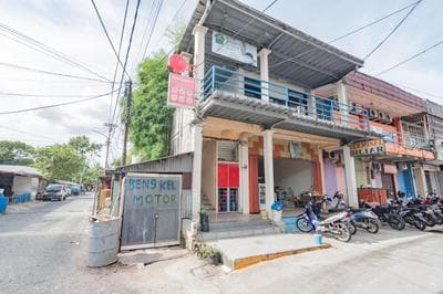 RedDoorz near Pasar Klandasan Balikpapan