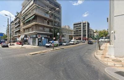 Koukaki Spacious Penthouse with parking for Small Car