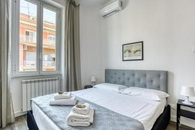 Appio Apartment near Metro A by RHR