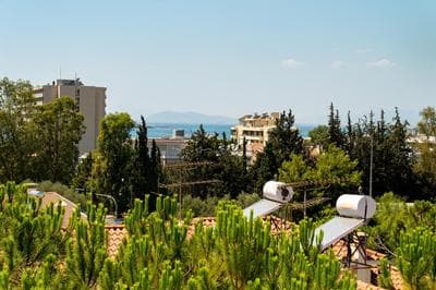 Spacious apartment in Kavouri