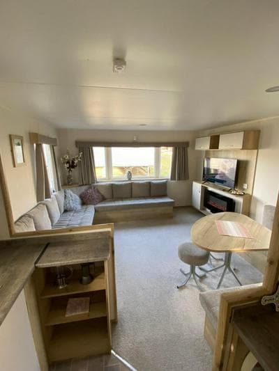 Modern & Homley 3BR Caravan